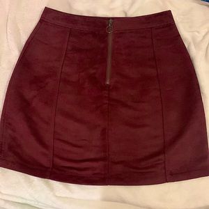 OLD NAVY Burgundy skirt ~ Size:02